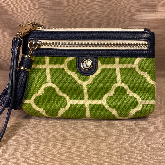 Spartina 449 Handbags - Spartina almost NEW leather/linen wristlet w/removable leash